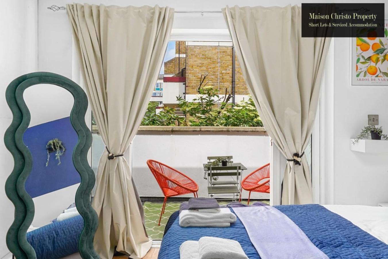 Chic With Private Terrace In East London, Sleeps 6, Servcied By Maison Christo Short Lets & Serviced Accomdation Apartment London